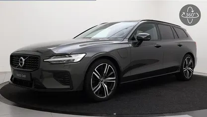 Gebruikt 2020 Volvo V60 R-Design Stationwagen | € 32.495 (Eerlijke prijs)