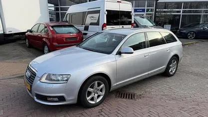 Occasion Audi A6 Business 136 PK (100 kW) 2011 Grijs Stationwagen