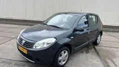 Gebruikt 2010 Dacia Sandero Ambiance Hatchback | € 1.199 (Goede deal)