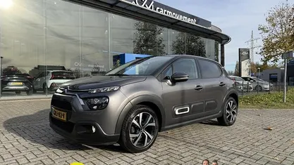 Grijs Gebruikt 2022 Citroën C3 PureTech Hatchback | € 17.445 (Eerlijke prijs)