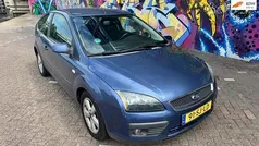 Blauw Gebruikt 2006 Ford Focus Hatchback | € 1.795 (Goede deal)