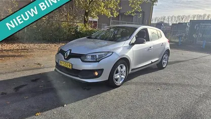 Grijs Gebruikt 2014 Renault Mégane III Bose Edition Hatchback | € 3.749 (Super prijs)