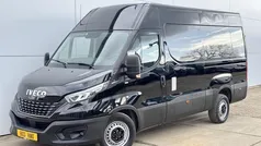 Zwart Gebruikt 2020 Iveco Daily Van | € 17.900 (Goede deal)