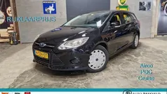 Zwart, metallic lak Gebruikt 2014 Ford Focus Trend Stationwagen | € 6.450 (Eerlijke prijs)