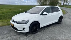 Wit Gebruikt 2017 VW e-Golf Hatchback | € 11.850 (Eerlijke prijs)