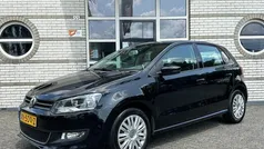 Zwart, metallic lak Gebruikt 2011 VW Polo Highline Hatchback | € 5.995 (Eerlijke prijs)