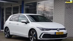 Wit Gebruikt 2020 VW Golf VIII GTE Hatchback | € 28.950 (Eerlijke prijs)