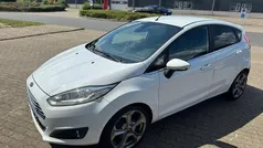 Wit Gebruikt 2015 Ford Fiesta Titanium Hatchback | € 3.450 (Eerlijke prijs)