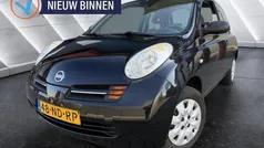 Zwart, metallic lak Gebruikt 2003 Nissan Micra Visia Hatchback | € 1.990 (Eerlijke prijs)