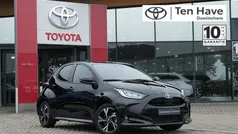 Zwart Gebruikt 2024 Toyota Yaris Edition Hatchback | € 26.400 (Eerlijke prijs)