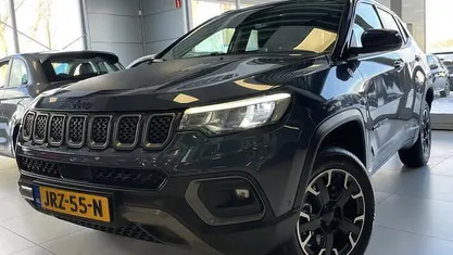 Blauw Occasion 2023 Jeep Compass Trailhawk SUV | € 26.445 (Eerlijke prijs)