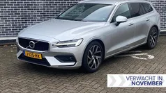 Grijs Gebruikt 2018 Volvo V60 Momentum Stationwagen | € 28.694 (Goede deal)