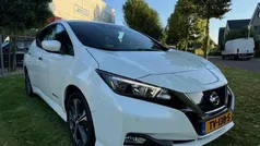 Wit, metallic lak Gebruikt 2018 Nissan Leaf N-Connecta Hatchback | € 11.600 (Eerlijke prijs)