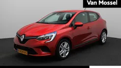 Rood Gebruikt 2021 Renault Clio V Zen Hatchback | € 13.900 (Goede deal)