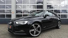 Zwart Gebruikt 2013 Audi A3 S-Line Hatchback | € 13.950 (Eerlijke prijs)