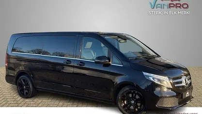 Zwart (metallic) Occasion 2020 Mercedes V250 Avantgarde MPV | € 35.900 (Super prijs)