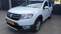 Wit Gebruikt 2016 Dacia Sandero Lauréate Hatchback | € 8.945 (Eerlijke prijs)