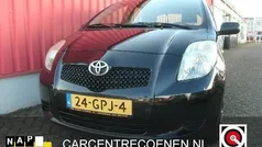 Zwart Gebruikt 2008 Toyota Yaris Hatchback | € 3.950 (Eerlijke prijs)