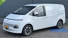 Gebruikt 2024 Hyundai Staria Van | € 27.057 (Eerlijke prijs)