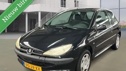 Occasion Peugeot 206 75 PK (55 kW) 2002 Zwart Hatchback