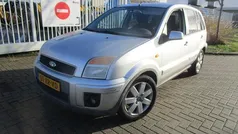 Grijs Gebruikt 2007 Ford Fusion Futura MPV | € 1.750 (Eerlijke prijs)