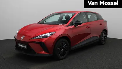 Rood Gebruikt 2023 MG MG4 EV Hatchback | € 18.900 (Eerlijke prijs)