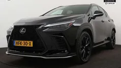 Zwart Gebruikt 2023 Lexus NX450h+ Sport Line SUV | € 62.945 (Eerlijke prijs)