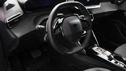 Occasion Peugeot 2008 Allure 156 PK (114 kW) 2025 SUV