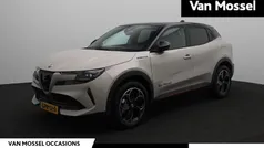 Grijs Gebruikt 2024 Alfa Romeo Junior Edizione Speciale SUV | € 33.940 (Super prijs)
