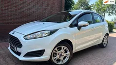 Wit Gebruikt 2014 Ford Fiesta Titanium Hatchback | € 5.999 (Eerlijke prijs)