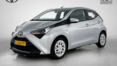 Gebruikt 2021 Toyota Aygo X-play Hatchback | € 13.250 (Eerlijke prijs)
