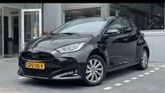 Gebruikt 2024 Toyota Yaris Style Hatchback | € 23.950 (Eerlijke prijs)