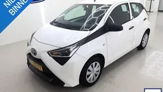 Wit Gebruikt 2020 Toyota Aygo Hatchback | € 9.900 (Eerlijke prijs)
