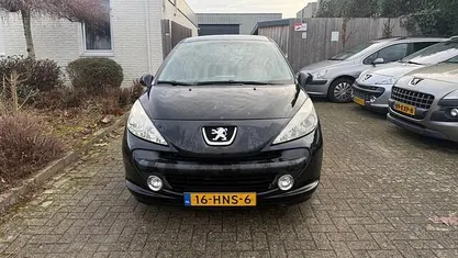 Zwart Gebruikt 2009 Peugeot 207 Hatchback | € 1.700 (Eerlijke prijs)