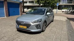 Grijs Gebruikt 2017 Hyundai Ioniq Comfort Sedan | € 7.997 (Eerlijke prijs)