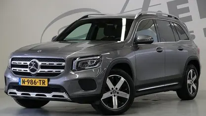 Grijs Occasion 2022 Mercedes GLB180 Business SUV | € 28.950 (Super prijs)