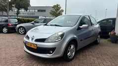 Grijs Gebruikt 2007 Renault Clio II Hatchback | € 1.499 (Eerlijke prijs)