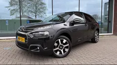 Zwart, metallic lak Gebruikt 2019 Citroën C4 Cactus Shine Hatchback | € 14.900 (Eerlijke prijs)