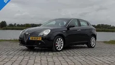 Zwart Gebruikt 2012 Alfa Romeo Giulietta Distinctive Hatchback | € 6.450 (Eerlijke prijs)