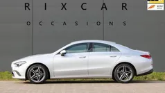Grijs, metallic lak Gebruikt 2021 Mercedes CLA180 Business Sedan | € 27.940 (Super prijs)