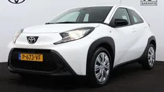 Gebruikt 2022 Toyota Aygo X Play SUV | € 17.920 (Eerlijke prijs)