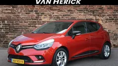 Rood Gebruikt 2018 Renault Clio IV LIMITED Hatchback | € 8.745 (Eerlijke prijs)