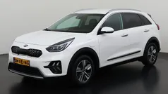 Clear white (ud) Gebruikt 2021 Kia Niro SUV | € 23.945 (Eerlijke prijs)