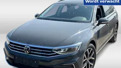 Grijs Gebruikt 2021 VW Passat Business Stationwagen | € 26.950 (Eerlijke prijs)