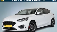 Wit Gebruikt 2021 Ford Focus ST-Line Hatchback | € 22.900 (Eerlijke prijs)