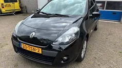 Zwart Gebruikt 2012 Renault Clio IV Authentique Hatchback | € 2.499 (Goede deal)