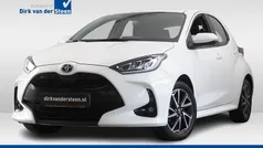 Wit Gebruikt 2024 Toyota Yaris Hybrid Hatchback | € 21.950 (Eerlijke prijs)