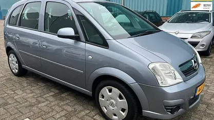 Grijs Occasion 2006 Opel Meriva Enjoy MPV | € 1.750 (Eerlijke prijs)