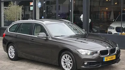 Bruin Gebruikt 2015 BMW 318 Basis Stationwagen | € 14.480 (Eerlijke prijs)