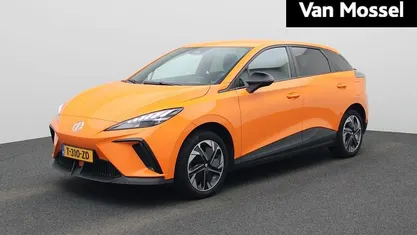 Occasion MG MG4 EV Comfort 150 kW (204 PK) 2023 Oranje Hatchback